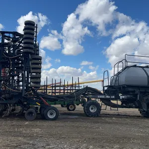 2008 Flexi Coil 3850 Air Tank & 2006 Flexi Coil Air Drill 5000 HD Approx. 51' *Unreserved*
