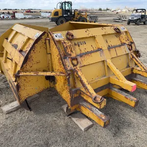 ProTech Snow Pusher Model FP16L  Bucket attachment