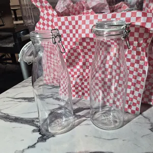 (18) Ikea 1 Liter Decanters with Locking Lids, (1) Cambro 22 Gallon Clear Storage Container - Mod...