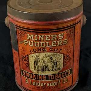 TIN LITHO TOBACCO TIN CAN MINERS AND PUDDLERS LONG CUT SMOKING TOBACCO B. LEIDERSDORF CO MILWAUKEE W