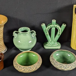7 PIECES ASSORTED RED WING ART POTTERY & STONEWARE MID CENTURY MODERN MCM