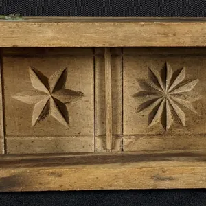 ANTIQUE PRIMITIVE CARVED NORWEGIAN WOOD BUTTER PRINT MOLD STAMP SNOWFLAKES