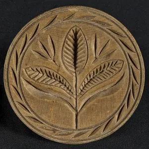 ANTIQUE PRIMITIVE CARVED WOOD BUTTER PRINT MOLD STAMP FLOWER DESIGN