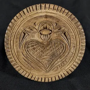 ANTIQUE PRIMITIVE CARVED WOOD BUTTER PRINT MOLD STAMP HEART