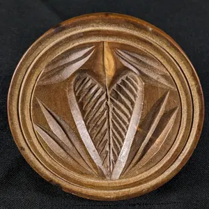 ANTIQUE PRIMITIVE CARVED WOOD BUTTER PRINT MOLD STAMP HEART