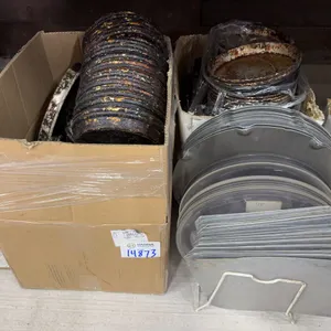 Bulk Lot of Commercial Pizza Pans & Pizza Screens – Assorted Sizes
