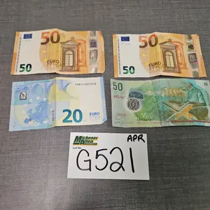 4 Foreign Currency Notes - Qty 1