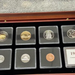 1999 Cdn Coin Set in Display Box