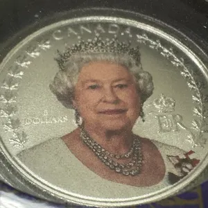 2022 Cdn $5 Qn Eliz II Fine Silver Coin .999 Silver