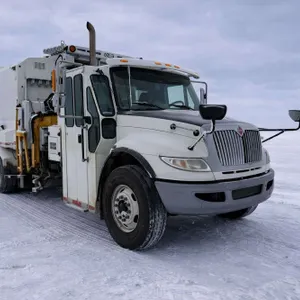 2016 International WorkStar 7400 TA Refuse Truck