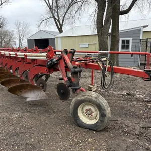 Wil-Rich 6 Bottom 18” Plow, On Land, 2 Point Hitch, (6) Coulters, (6) New Spare Lays, Owners Manual,