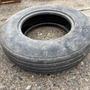 (1) GoodYear 7.60-15SL Imp Tire