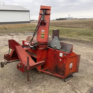 McKee Sno-lander 750 Snowblower, 96”, 540 PTO, 3Pt, Hyd Turn Spout, Hyd Deflector