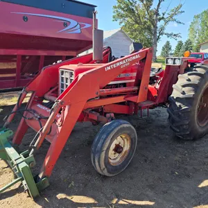 International 674 – 2 Wheel Drive Tractor with International 2250 Mount-O-Matic Loader, 5,906 Hours,