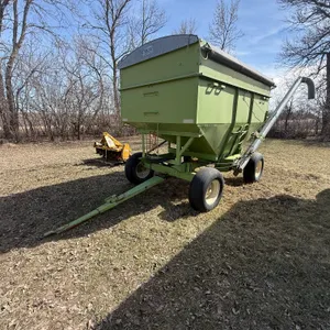 Parker Gravity Box with Hydraulic Auger, Poly Flighting, 11L15 Tires on 6 Bolt Rims, Roll Tarp, 15”