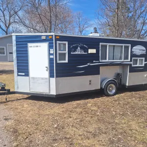 2015 Ice Castle 8’ X 16’ Lake of The Woods Edition, Led 12v Lighting, (2) 30lb Tanks Included and Ha