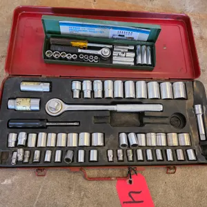 ¼” And 3/8” Drive Socket Sets
