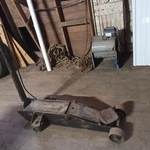 Lincoln 10 Ton Truck Jack, Manual and Air Over Hydraulic, Working Order Per Seller