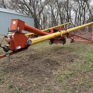 Westfield MK100-61Auger With Manual Swing Away Hopper, Hydraulic Lift, Dual Auger Hopper, 4 Bolt Hub