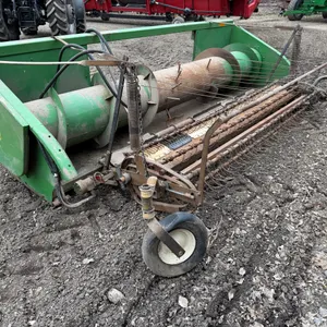 John Deere 12’ Pickup Head