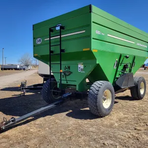 J&M  680/760  Gravity Wagon