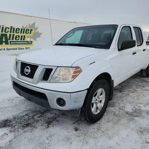 2011  Nissan  Frontier  4x4 SV V6 4dr Crew Cab LWB Pickup 5A