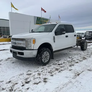 2017  Ford  F-350 Super  Duty 4X4  Single Rear Wheel  Cab & Chassis
