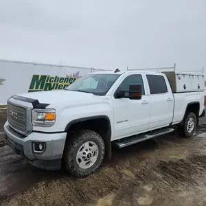 2019  GMC  Sierra 2500HD  SLE 4dr Crew Cab SB  4x4