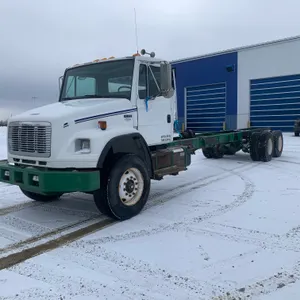 2003  Freightliner  FL106  T/A  Cab & Chassis