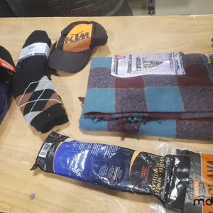 Assorted Clothing
 UNRESERVED