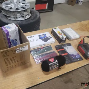 Steam Iron, Blender & Booster
 UNRESERVED