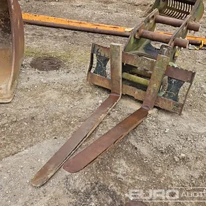 Geith Pallet Forks 80mm Pin to suit 20 Ton Excavator 