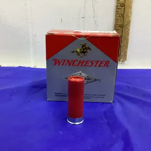 (25) LIVE ROUNDS WINCHESTER 12 GA  #4 SHOT