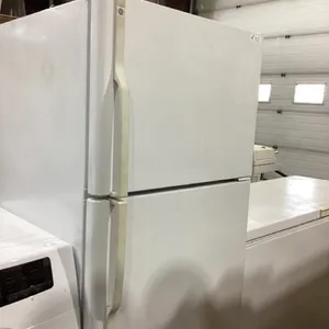 GE REFRIGERATOR/FREEZER