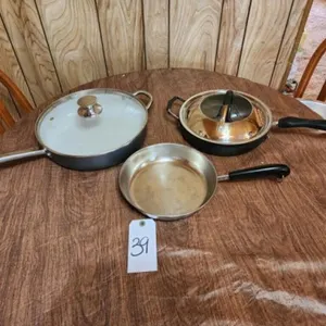 Misc Frying Pans Qty 3