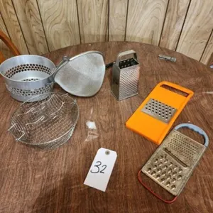 Misc Stainers x3 and Graters x3