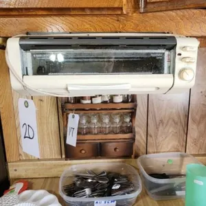 Black & Decker Toaster Oven Under Cabinet Mounted