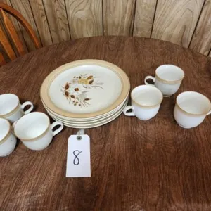 Johann Haviland China Set, 5 plates & 6 cups