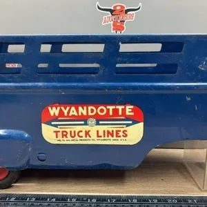 Wyandotte Truck Lines Trailer.