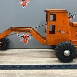 Lincoln Road Grader. Bladeless.