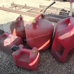 5 plastic gas cans