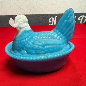 Westmoreland Milk Glass covered dish - Hen on