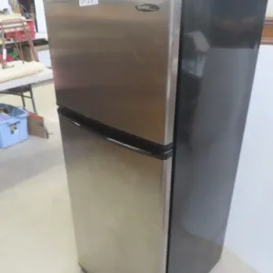 Danby Fridge with Top Freezer, 59" × 24" × 24"