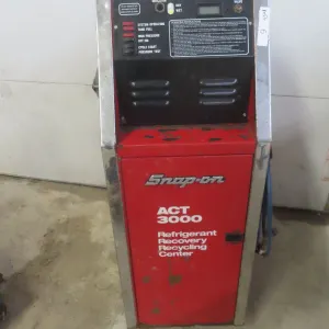 Snap-On ACT 3000 Refrigerant Recovery and Recycling Center