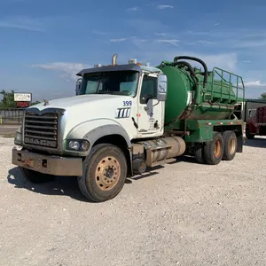 2011 Mack 700 Vacuum Truck