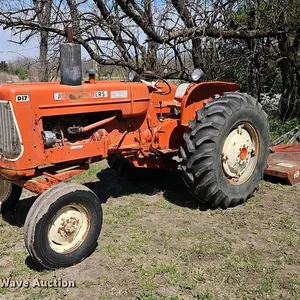 1963 Allis-Chalmers D17 tractor