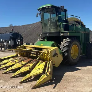 1992 John Deere 6710 forage harvester