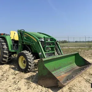 2006 John Deere 4720 Tractor
 UNRESERVED