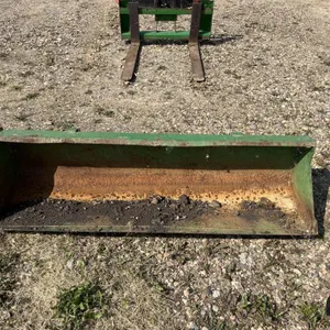 6' Tractor Bucket
 UNRESERVED