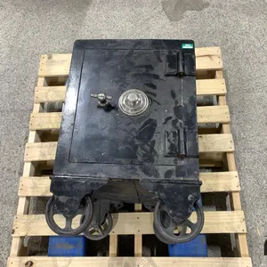 Vintage Safe (Locked/No Combo)
 UNRESERVED